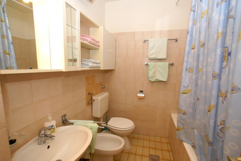 Apartment Ana 1 Malinska Room photo